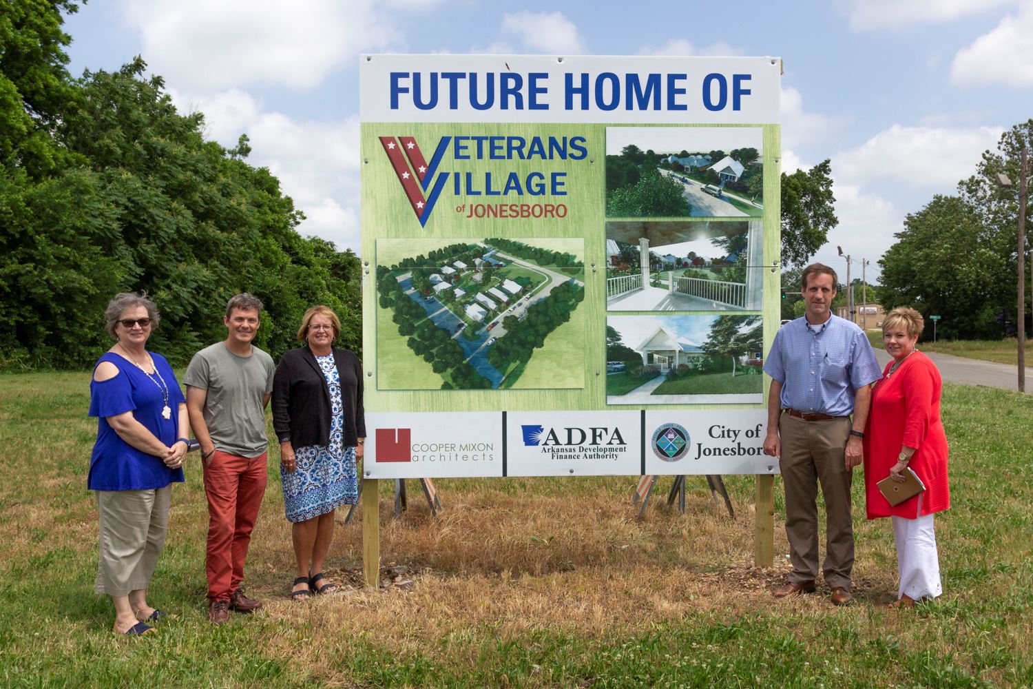 City officials, Cooper Mixon Architect, and Lynda Nash of Beck PRIDE along with Lori Brockway of ADF