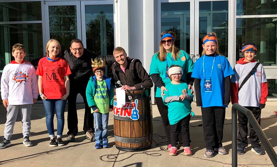 Mayor Perrin with kids and other volunteers for One Walk Fundraiser