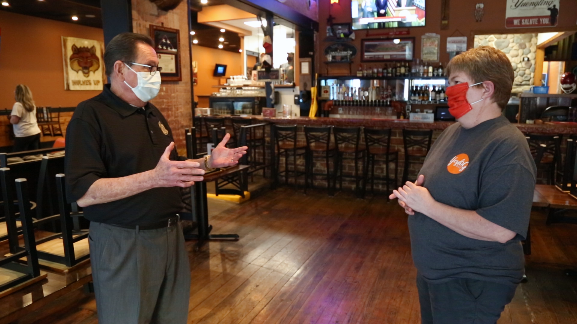 Mayor Perrin talking to Lisa Godsey in Yesdog Grill